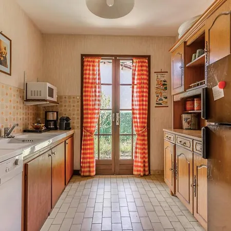 Superb House Close To The Forest בית נופש *
